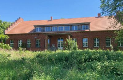 Landhuis te koop 17309 Fahrenwalde,  Friedrichhof 7-8, Mecklenburg-Vorpommern, Achteraanzicht