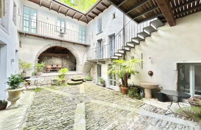 Landhuis te koop 28824 Oggebbio, Località Rancone, Piemonte, Binnenplaats