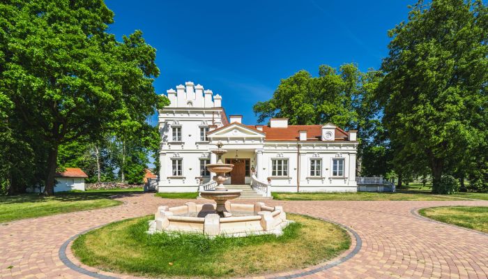 Kasteel te koop 05-332 Żaków, województwo mazowieckie,  Polen