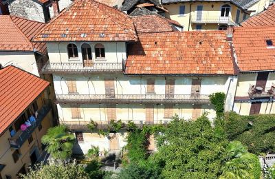 Historische villa te koop Bee, Piemonte, Buitenaanzicht