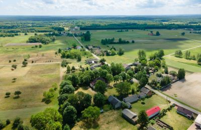 Historische villa te koop Piaski, Wolności 19, województwo łódzkie, Omgeving van het pand