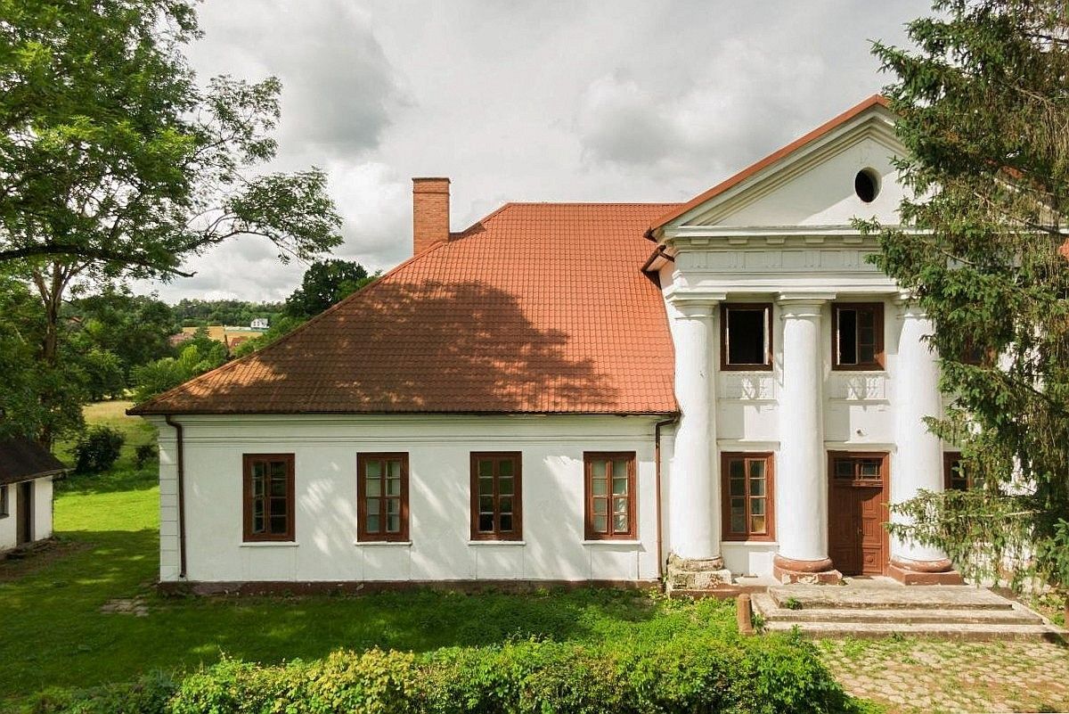 Images Betoverend landhuis in Rożnów - commissievrij