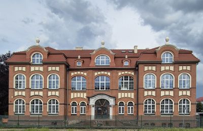 Historische villa te koop Lubań, Przemysłowa 5, województwo dolnośląskie,, Buitenaanzicht