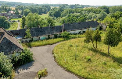 Landhuis te koop Poręba Żegoty, Ruiny Dworu Szembeków, województwo małopolskie, Bijgebouw