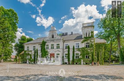 Vastgoed, Gerenoveerd landhuis in centraal Polen