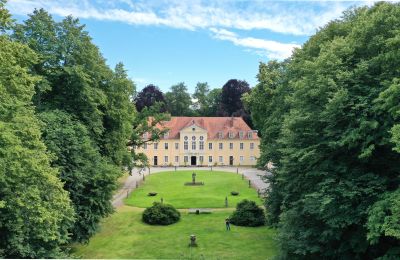 Vastgoed, Barok kasteel met historische balzaal bij Dresden