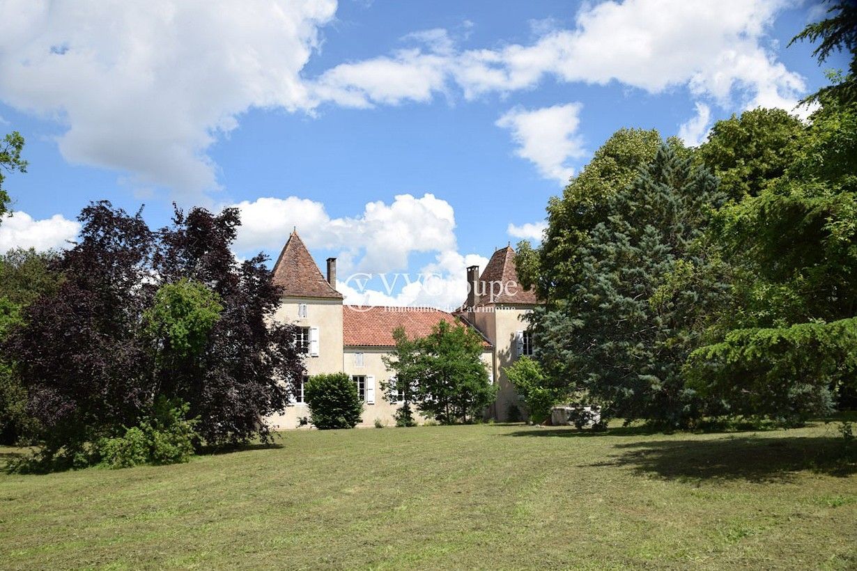 Images Chateau in Nieuw-Aquitaine, rustig gelegen op het platteland