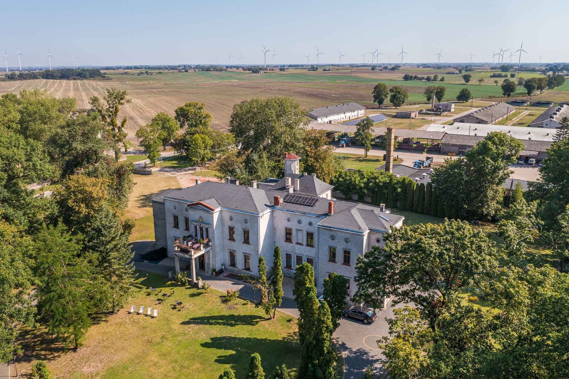 Images Landhuis met hotel en restaurant, 6 hectare park