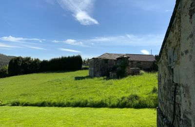 Boerderij te koop Moeche, Sta Cruz de Moeche, Galicië, Omgeving van het pand