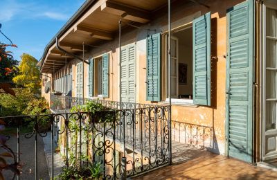 Historische villa te koop Miasino, Piemonte, Balkon