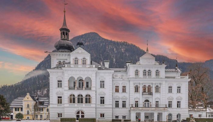 Kasteel te koop 5092 Sankt Martin bei Lofer, Salzburg,  Oostenrijk