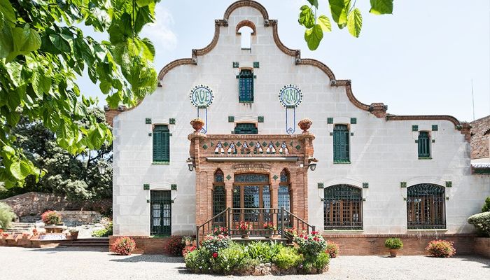 Historische villa te koop Castellar del Vallès, Catalonië,  Spanje