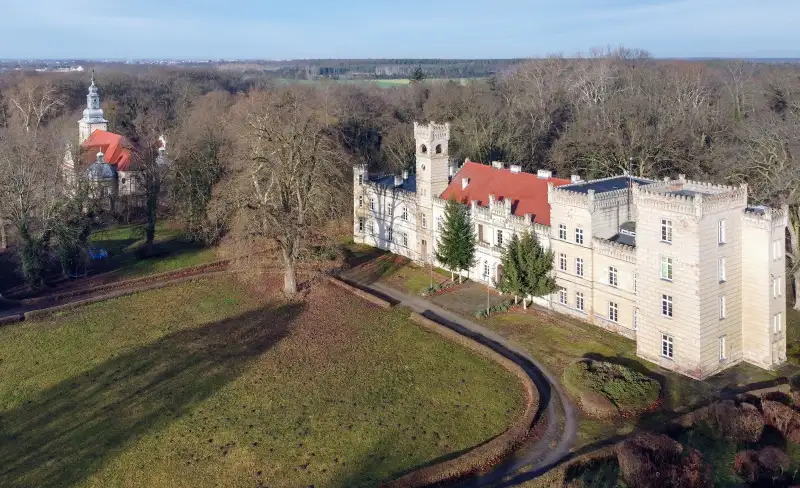 Kasteel te koop Gościeszyn, województwo wielkopolskie,  Polen, 3