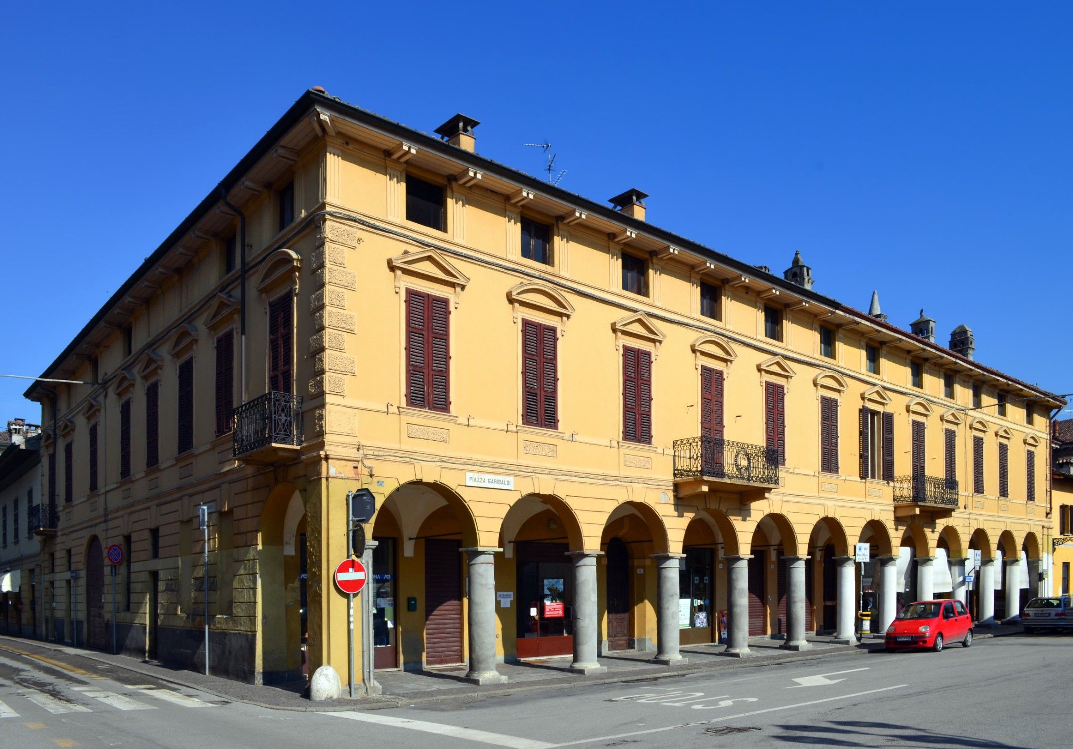 Images Palazzo in Noord-Italië, bij het Iseo- en Gardameer