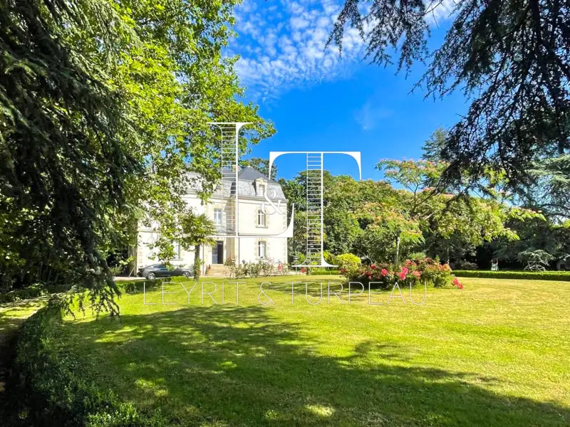 Historische villa te koop Challans, Pays de la Loire,  Frankrijk, 5