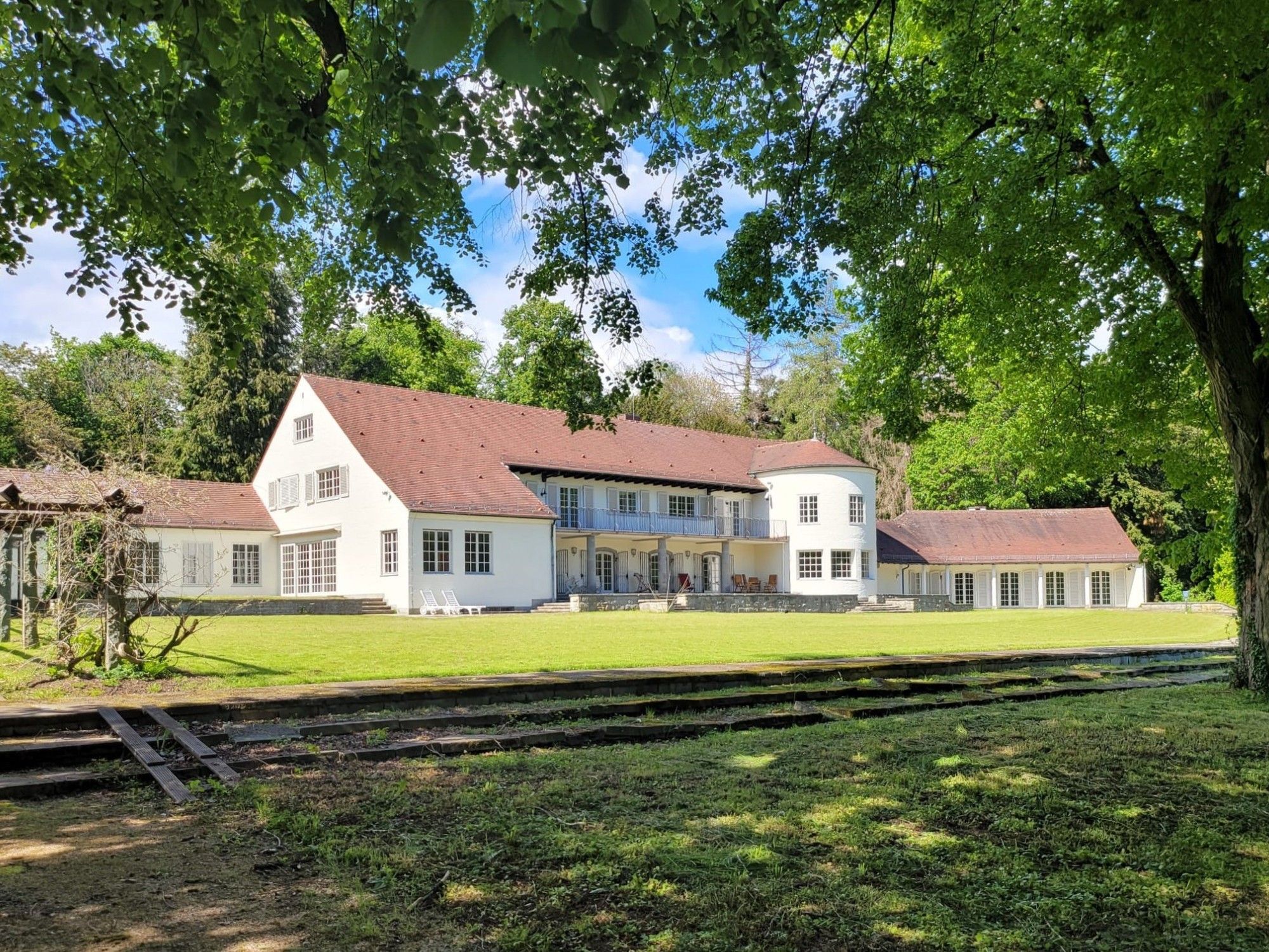 Images Uniek historisch landhuis in de Taunus, Hessen