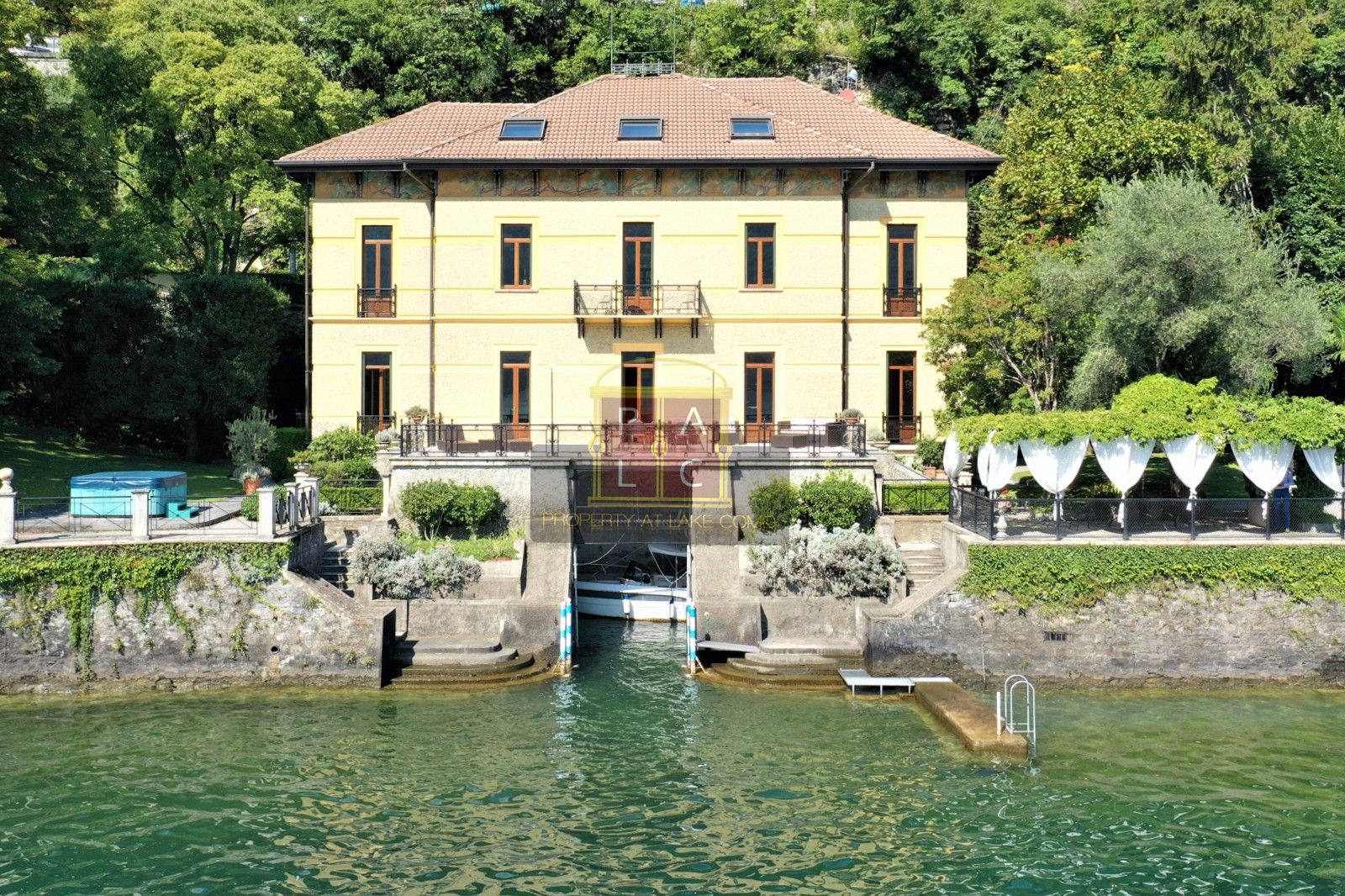 Images Villa aan de oever van het meer in de buurt van Grand Hotel Villa d'Este