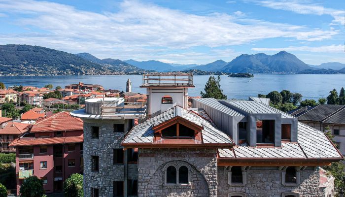 Historische villa te koop Baveno, Piemonte,  Italië