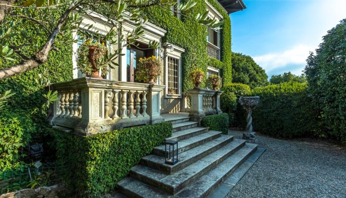 Historische villa te koop Verbania, Piemonte,  Italië