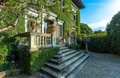 Vastgoed, Villa aan het Lago Maggiore in Verbania met tuin en panoramisch uitzicht