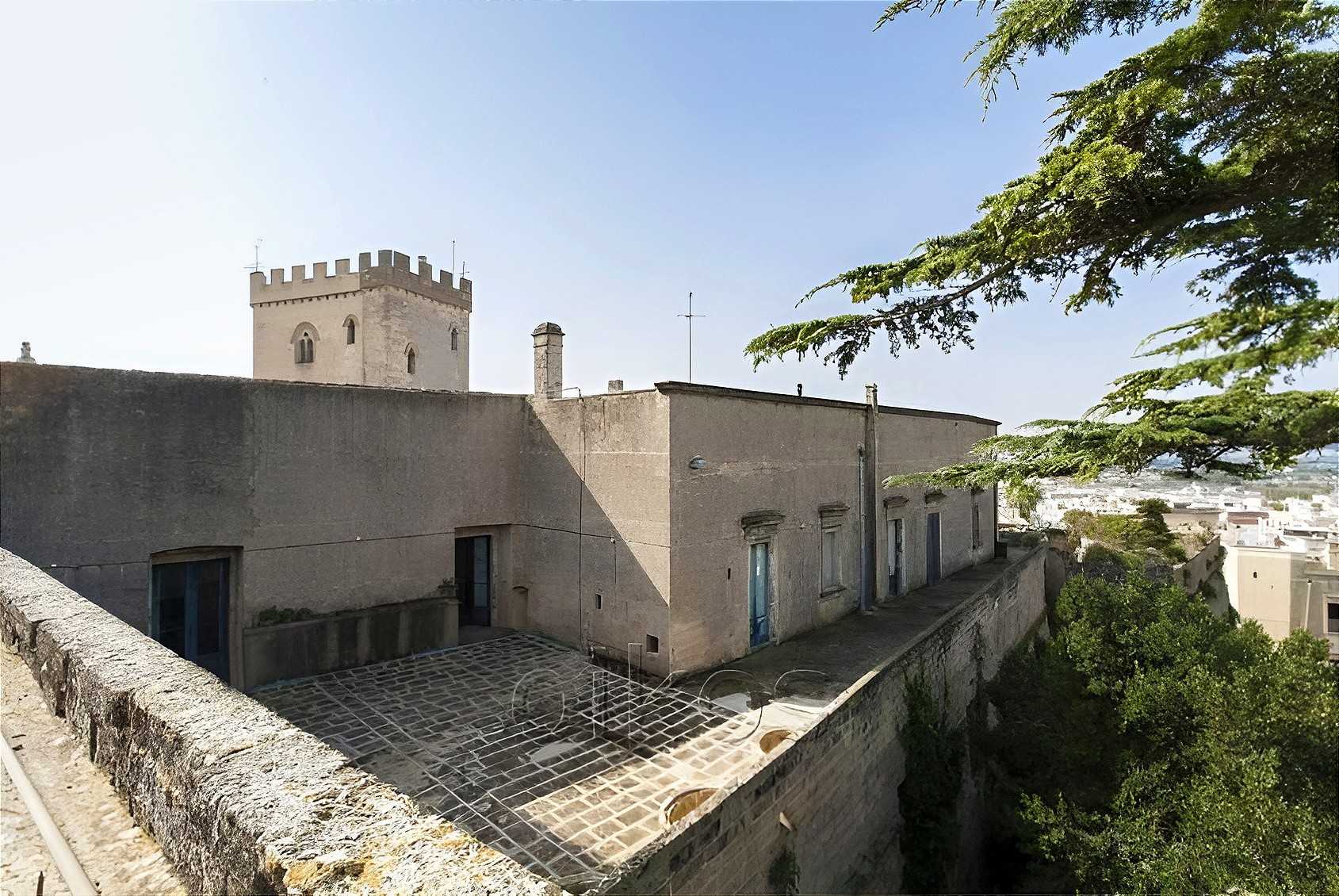 Images Castello Angioino - Kasteel in Parabita, Apulië