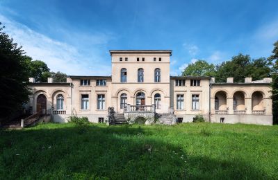 Kasteel te koop Pakosław, województwo wielkopolskie, Buitenaanzicht