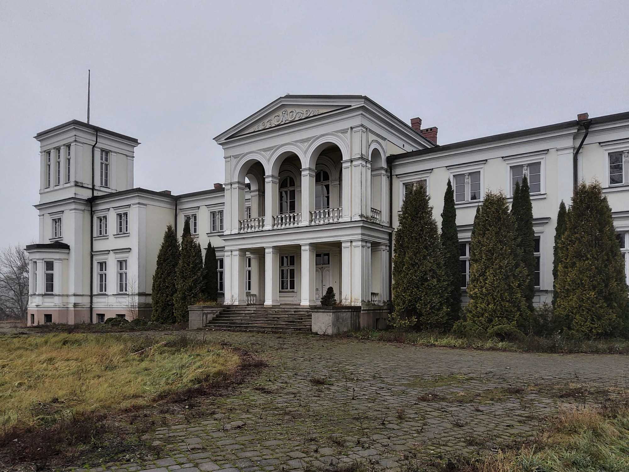 Images Landhuis aan het meer bij Poznan