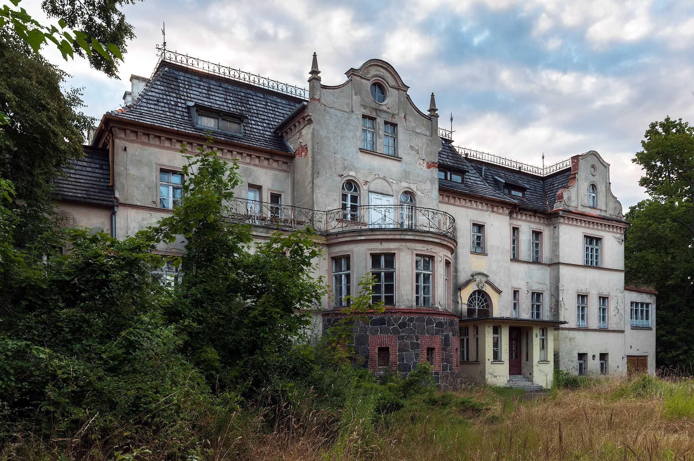 Images Neo-Renaissance landhuis in Neder-Silezië