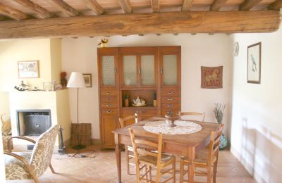 Plattelandswoning te koop Arezzo, Toscane, RIF2262-lang21#RIF 2262 Essbereich mit Kamin