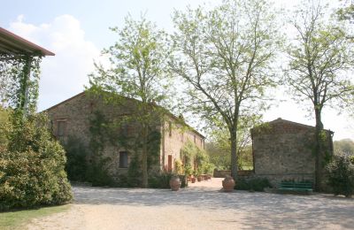 Plattelandswoning te koop Arezzo, Toscane, RIF2262-lang4#RIF 2262 Haupthaus und Nebengebäude über Hof verbunden