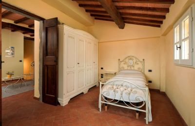 Plattelandswoning te koop Figline e Incisa Valdarno, Toscane, RIF 2966 Schlafzimmer in ehem. Scheune