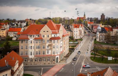 Historische villa te koop Dzierżoniów, Henryka Sienkiewicza 4, województwo dolnośląskie, Dronefoto