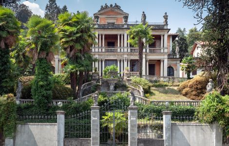 Meina, Via Sempione, Villa Eden - Landhuizen aan het Lago Maggiore: Villa Eden in Meina