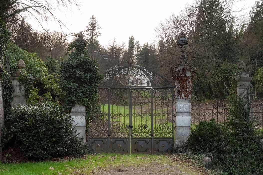 Architectuur in Baden-Baden: Old Court Gate, Baden-Baden