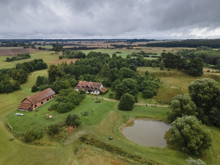 Mooie Mazurië: voormalige boerderij in Perły, Perły