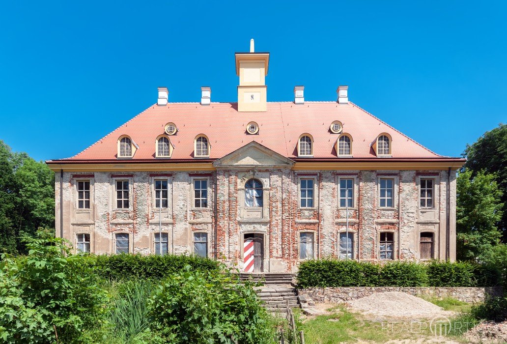 Schloss Leuben, Leuben