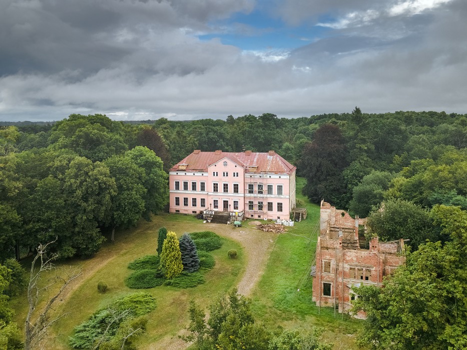 Landhuizen in voormalig Oost-Pruisen: Kwitajny, Kwitajny