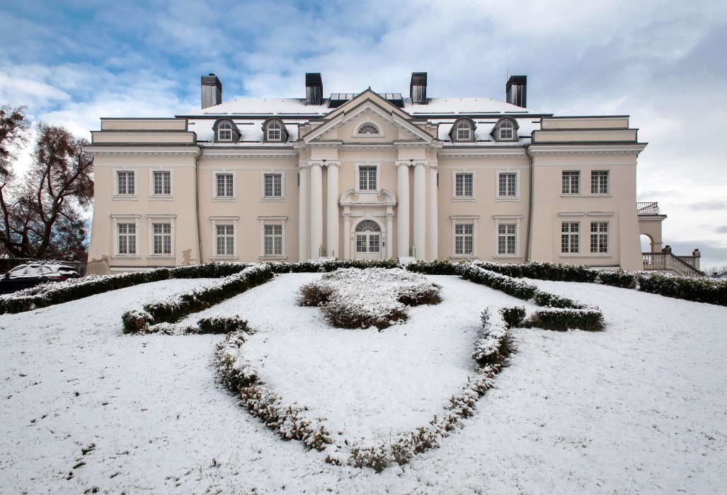 Paleis in Komierowo, Kujawsko-Pomorskie, Komierowo