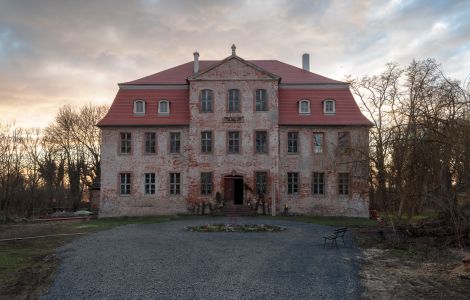 /pp/cc_by_nc_nd/thumb-schloss-audigast-realportico.jpg