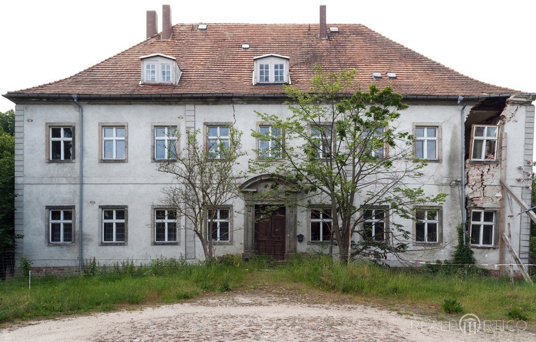 Herrenhaus in Neudöbern, Neudöbern