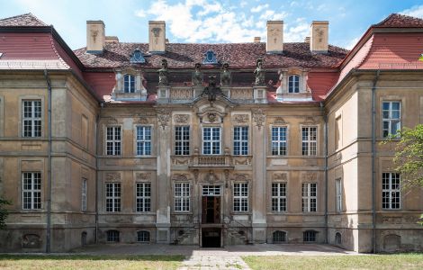 /pp/cc_by_nc_sa/thumb-deutschland-brandenburg-roskow-schloss.jpg