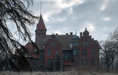 Napachanie, Poznańska - Klein kasteel in Napachanie