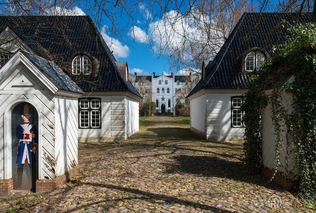 Herrenhaus Heiligenstedten (Itzehoe), Heiligenstedten