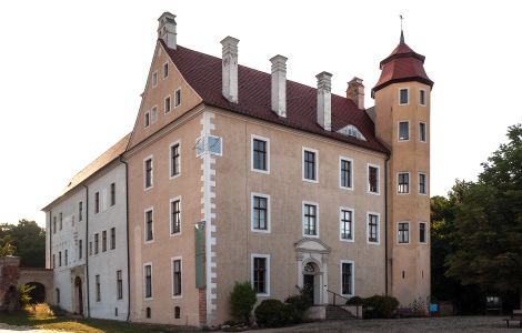 /pp/public_domain/thumb-de-mecklenburg-vorpommern-penkun-schloss.jpg