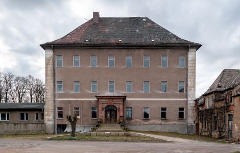 /pp/public_domain/thumb-herrenhaus-lumpzig-realportico.jpg